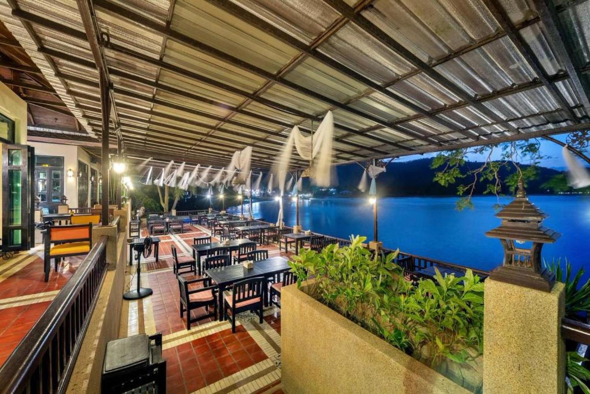 Racha Kiri Resort & Spa, Кханом Екстериор снимка